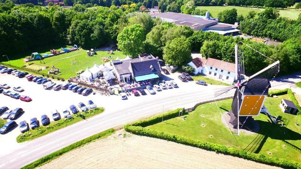 Molenaarswoning Beek  Kültér fotó